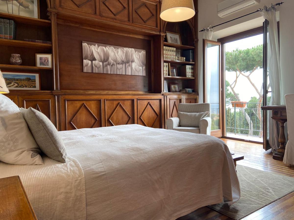 “Casa Amelie” Hotel Grottaferrata Buitenkant foto